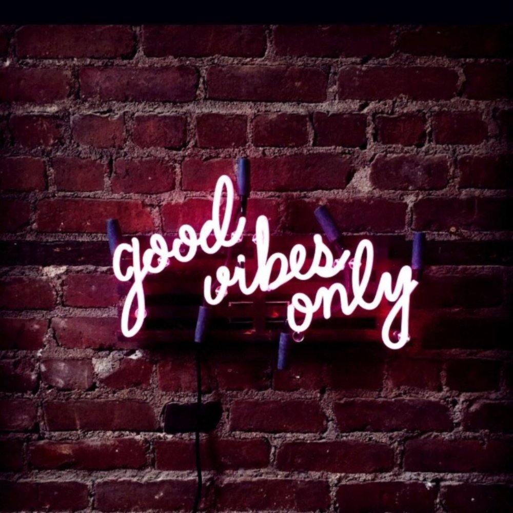 5 STAR SELLER- FREE GWP- SHIPS SAME OR NEXT DAY